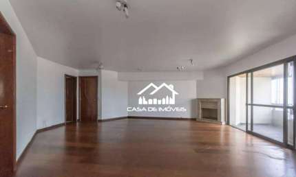Vende ou aluga apartamento de 3 dormitórios, sendo 1 Suíte, 147m², 2 vaga, no Brooklin.