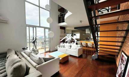 Vende ou aluga apartamento duplex mobiliado com 170m², 2 suítes, parque privativo e lazer, no Panamby.