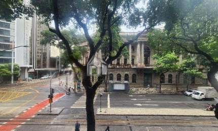 Sala comercial para alugar na Avenida Rio Branco, 45, Centro, Rio de Janeiro, 31 m2 por R$ 400