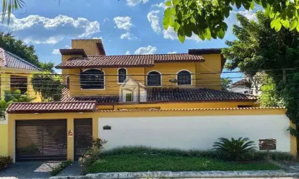 Casa em condomínio fechado com 4 quartos à venda na Rua Arueira, 387, Jacarepaguá, Rio de Janeiro, 409 m2 por R$ 1.500.000