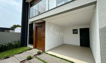 Conforto e Exclusividade: Sobrado de Alto Padrão no Balneário Rainha do Mar