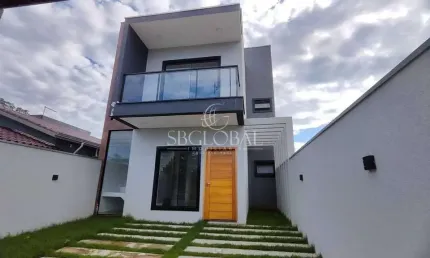 Luxuoso Sobrado com Piscina, a 300m da Praia, no Balneário Volta ao mundo I