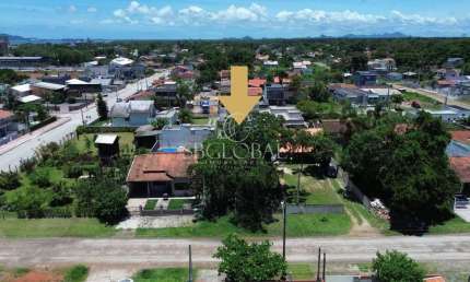 TERRENO COM 384M² PRÓXIMO AO COLÉGIO FREI VALENTIM EM ITAPOÁ SC
