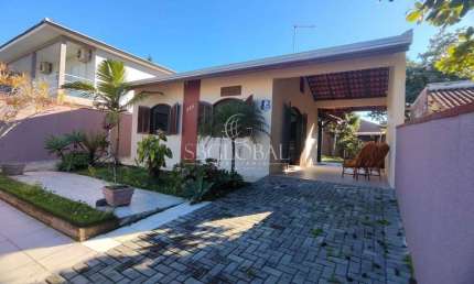 Oportunidade! Casa + Sobrado nos Fundos no Cambiju a 50m da Praia em Itapoá