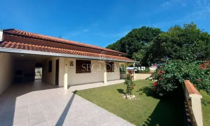 Casa a 180 metros da praia na Barra do Sai em Itapoá/SC!