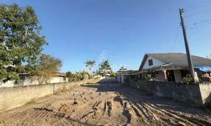 Terreno com 360m² (12x30) pronto para construir na Barra do Saí em Itapoá-SC!
