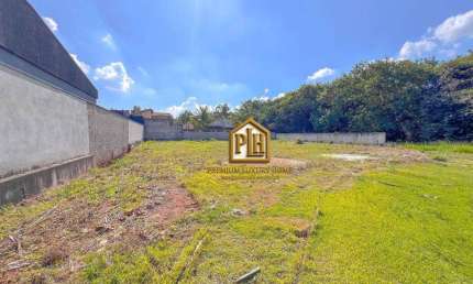 Terreno à venda, 688 m² à venda no Condomínio Figueira Garden em Atibaia