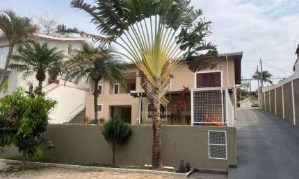 Casa com 5 dormitórios, 196 m² - venda por R$ 2.500.000,00 ou aluguel por R$ 10.000,00/mês - Vila Santista - Atibaia/SP