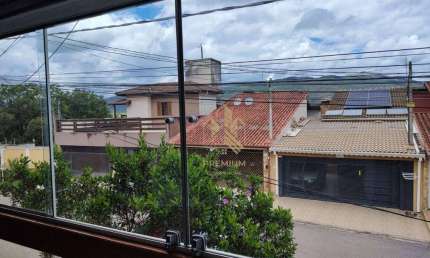 Casa com 3 dormitórios para alugar, 138 m² por R$ 4.151,20/mês - Jardim do Lago - Atibaia/SP
