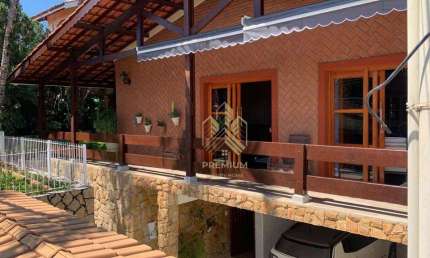 Casa com 3 dormitórios à venda, 400 m² por R$ 1.810.000,00 - Jardim Paulista - Atibaia/SP
