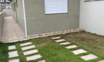 Casa com 2 dormitórios à venda, 60 m² por R$ 320.000,00 - Vila Santa Helena - Atibaia/SP