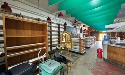 Sala comercial para alugar na Alameda Lucas Nogueira Garcez, 2034, Vila Thais, Atibaia