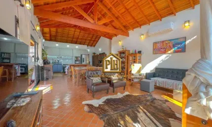 Casa com 3 dormitórios para alugar, 210 m² por R$ 15.000,00/mês - Condomínio Shambala III - Atibaia/SP