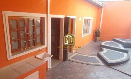 Casa com 3 dormitórios, 180 m² - venda por R$ 900.000,00 ou aluguel por R$ 4.500,00/mês - Vila Loanda - Atibaia/SP