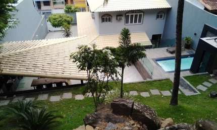 Luxuosa e Imponente casa em Bangu – Rua Tangará da Serra
