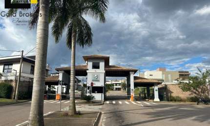 CASA DE 222 M² DE ÁREA CONSTRUÍDA COM 3 SUÍTES NO CONDOMÍNIO RESERVA ERMIDA II EM JUNDIAÍ - SP ACEITA PERMUTA POR IMÓVEL MENOR VALOR.