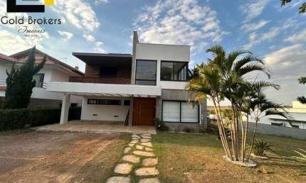 CASA COM 420 M² DE ÁREA CONSTRUÍDA COM 3 SUÍTES, SENDO UMA SUÍTE MASTER, NO CONDOMÍNIO RESERVA DA SERRA EM JUNDIAÍ - SP