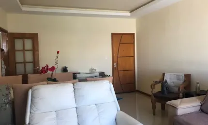 Cobertura com 160m2 , 3 quartos , área mais nobre da Genaro de Carvalho