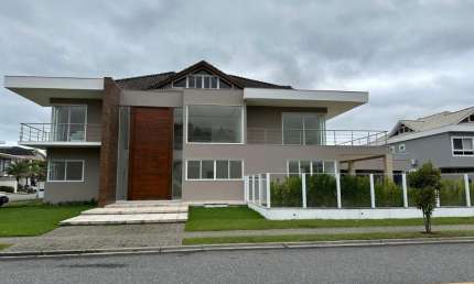 IMPONENTE  Casa no ALPHAVILLE Barra da Tijuca. 1ª locação.
