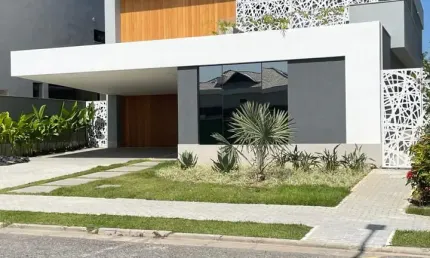 Casa Deslumbrante no Condomínio Alphaville - Barra da Tijuca