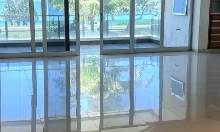 APARTAMENTO 4 QUARTOS FRONTAL MAR - CONDOMÍNIO BETON -LÚCIO COSTA