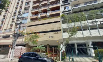 Apartamento com 3 Quartos e 2 banheiros à Venda, 155 m² por R$ 1.400.000