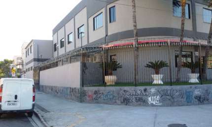 Edifício comercial com 600m2 , 20 salas. Oportunidade!