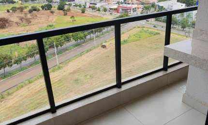 Apartamento com 2 Quartos a 2 min do Buriti Shopping