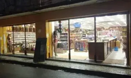 Excelente ponto comercial localizado na Rua Direita no bairro de São José.