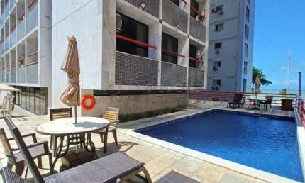 Excelente flat mobiliado com uma localização privilegiada em Boa Viagem com piscina
