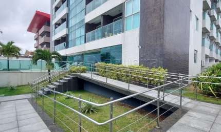 Apartamento tipo flat totalmente mobiliado com excelente localização na Beira Mar de Boa Viagem.