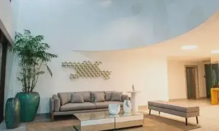 Venâncio Barbosa  | Lindo apartamento de 3 quartos na Beira Mar de Casa Caiada | 100m²