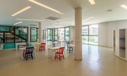 Apartamento com excelente localização em Muro Alto, Beira mar.