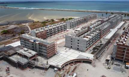 Flat com 1 quarto à venda na Avenida Portuaria, 14, Praia de Muro Alto, Ipojuca