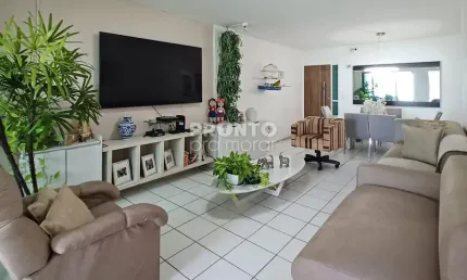 Apartamento com 105,70m² de área construída, com excelente localização no bairro de boa viagem.