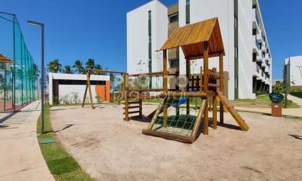 Flat mobiliado com excelente localização em Muro Alto, próximo ao mar.