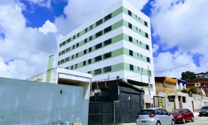 APARTAMENTO COM 02 QUARTOS EM CASA AMARELA-RECIFE/PE