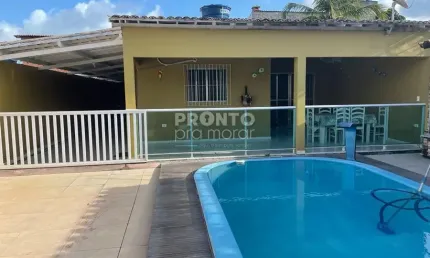 Excelente casa mobiliada em Tamandaré, possui 105m² de área útil.