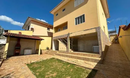 Casa com 3 dormitórios à venda, 227 m² por r$ 650.000,00 - rezende - varginha/mg