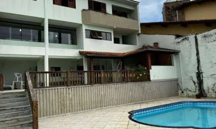 Casa com 4 dormitórios à venda, 444 m² por R$ 2.000.000,00 - Vila Paiva - Varginha/MG