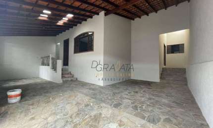 Casa com 3 dormitórios à venda, 299 m² por R$ 550.000,00 - Parque Boa Vista - Varginha/MG