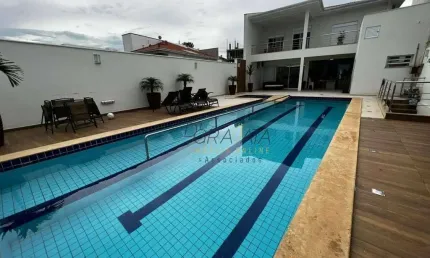 Casa com 4 dormitórios à venda, 549 m² por R$ 3.150.000,00 - Vila Paiva - Varginha/MG