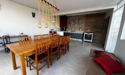 Casa com 3 dormitórios à venda, 273 m² por R$ 1.100.000,00 - Bom Pastor - Varginha/MG