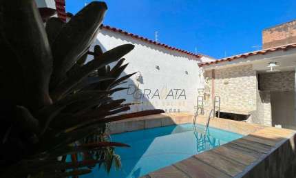 Casa com 5 dormitórios à venda, 279 m² por R$ 900.000,00 - Bom Pastor - Varginha/MG