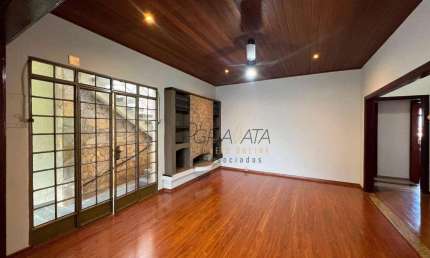 Casa com 4 dormitórios à venda, 365 m² por R$ 690.000,00 - Centro - Varginha/MG