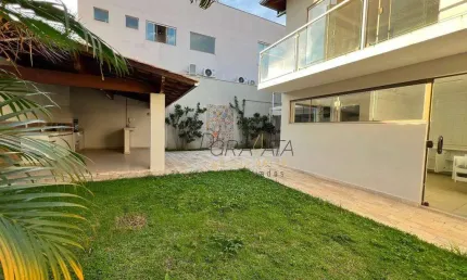 Casa com 3 dormitórios à venda, 277 m² por R$ 1.500.000,00 - Santa Luiza - Varginha/MG