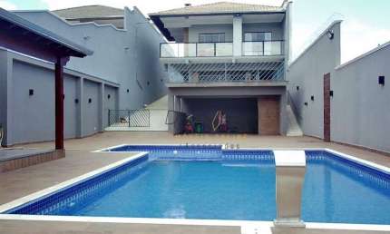 Chácara com 4 quartos e piscina à venda, 700 m² por R$ 1.100.000 - Zona Rural - Varginha/MG