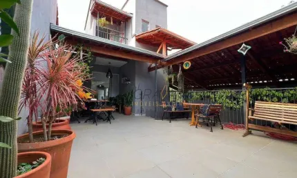 Casa com 5 dormitórios à venda, 167 m² por R$ 730.000 - Parque Urupês - Varginha/MG