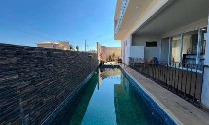 Casa com 4 dormitórios à venda, 375 m² por R$ 890.000 - Riviera do Lago - Varginha/MG