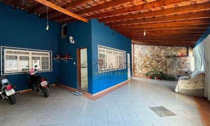 Casa com 3 dormitórios à venda, 132 m² por R$ 680.000 - Vila Flamengo - Varginha/MG